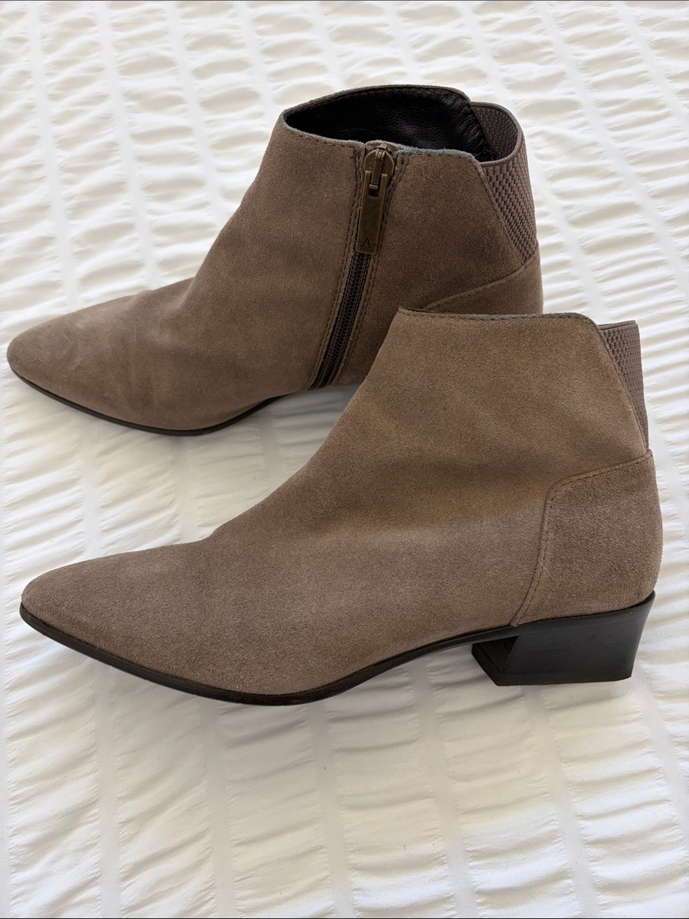 Aquatalia Franca Pointed Toe Suede Ankle Booties. Taupe Side Zip. Made in Italy.